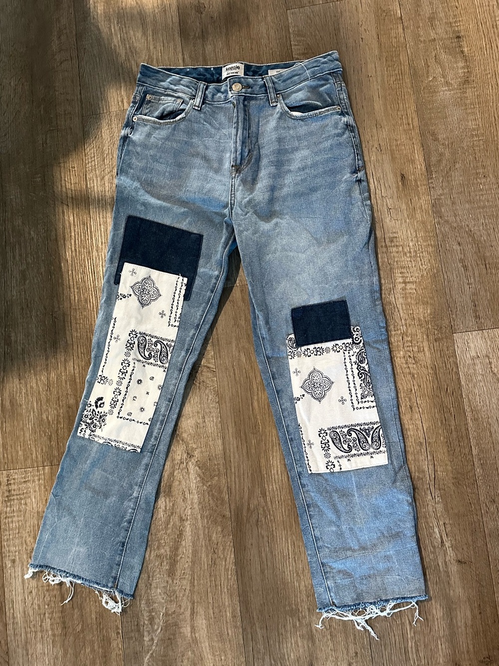 NWOT Kensie jeans size 4